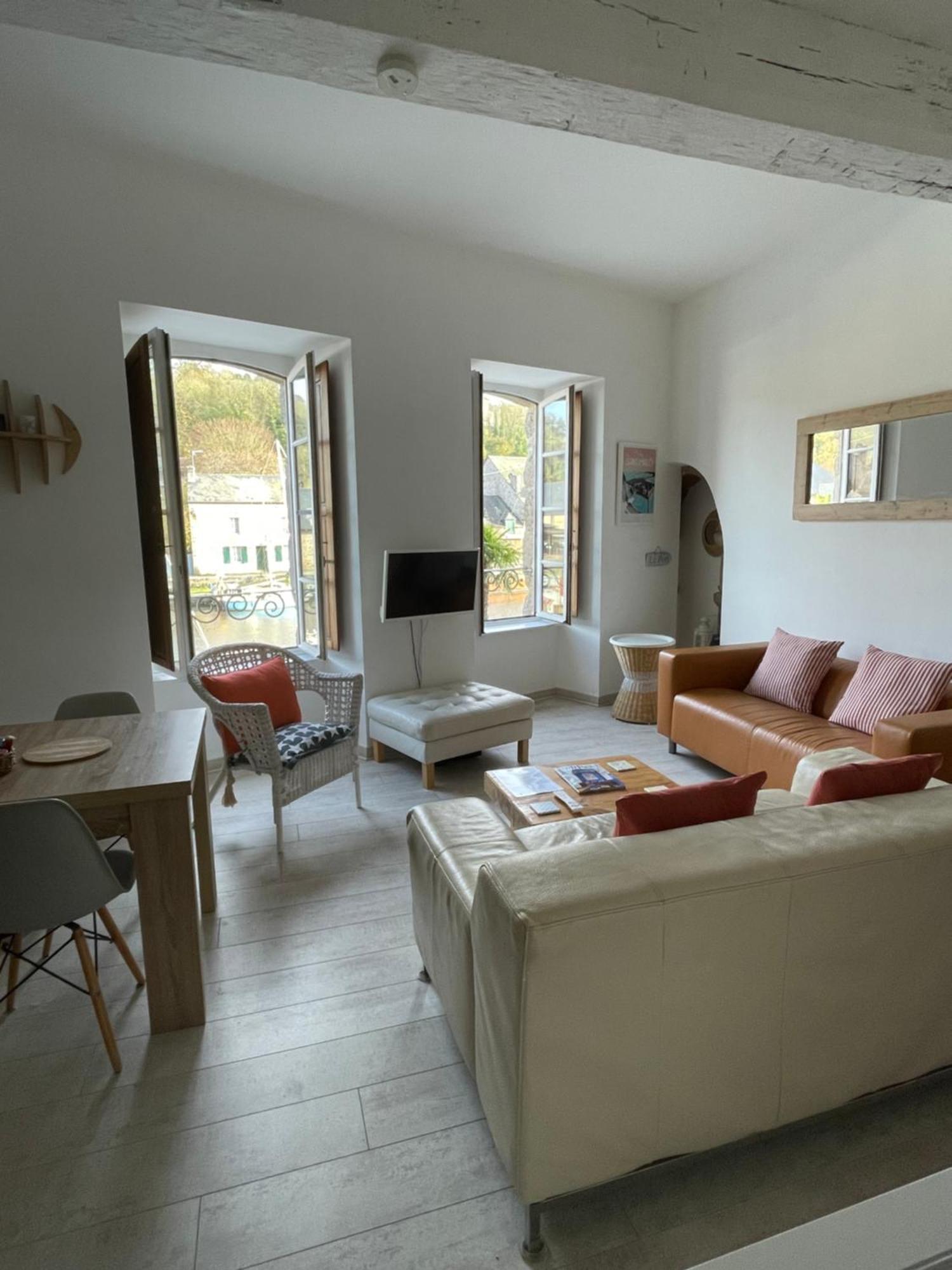 Au Port Apartment *